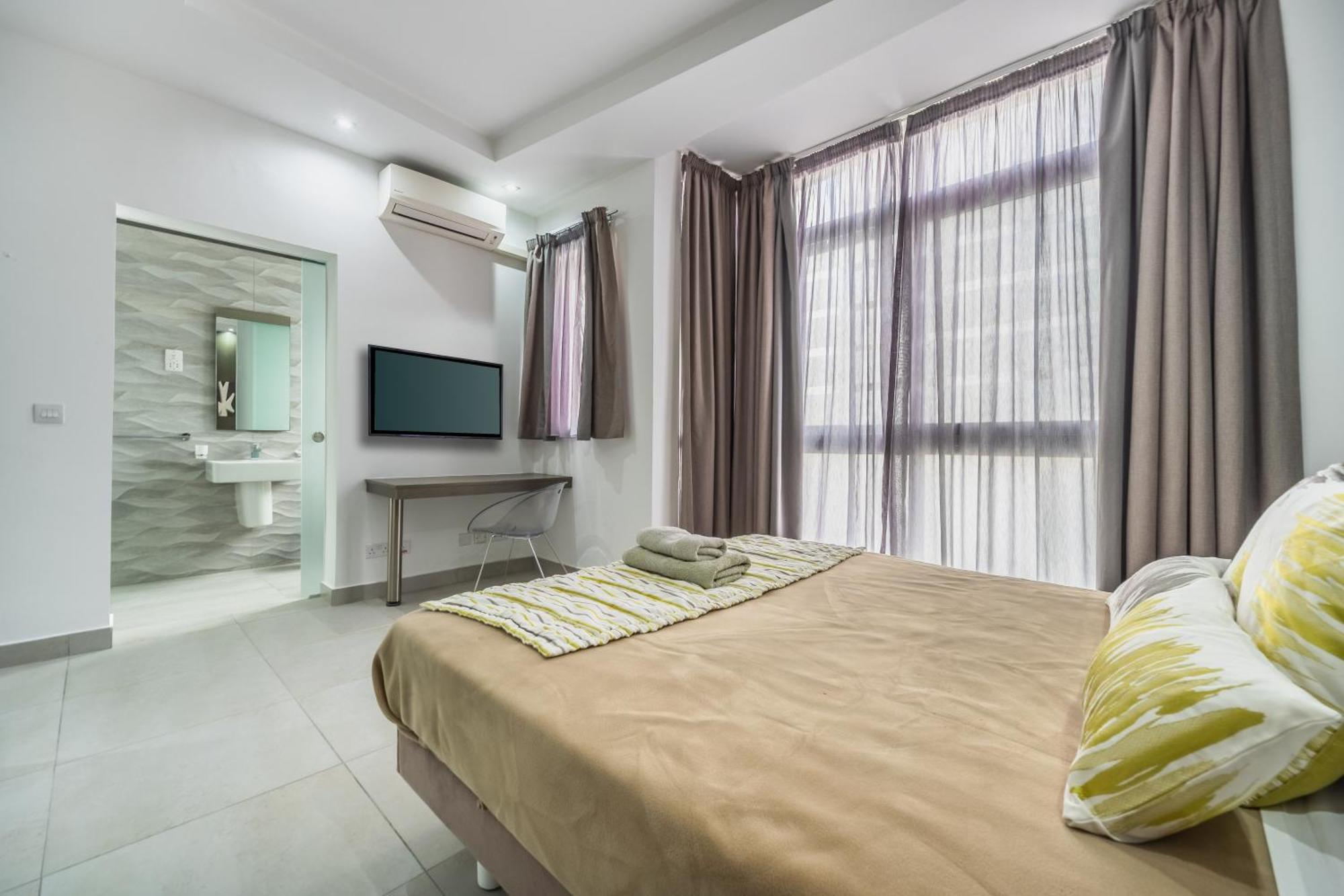 Saint Julian's Jules Suites מראה חיצוני תמונה