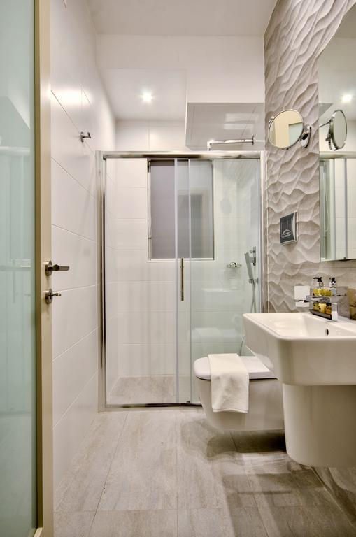 Saint Julian's Jules Suites מראה חיצוני תמונה