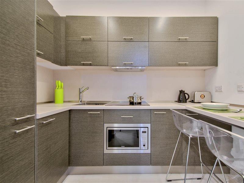 Saint Julian's Jules Suites מראה חיצוני תמונה