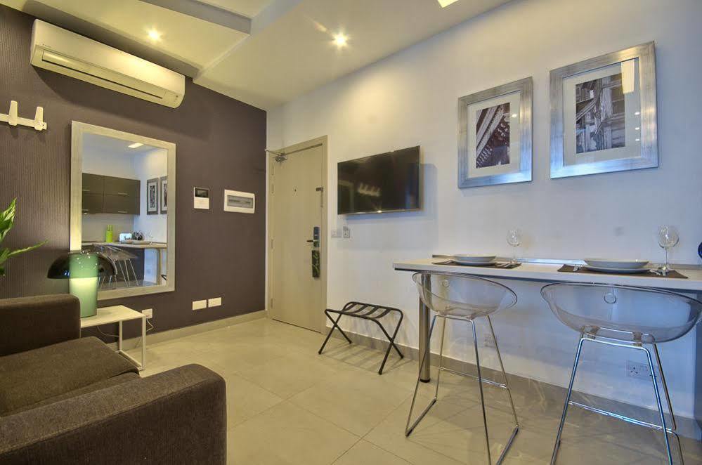 Saint Julian's Jules Suites מראה חיצוני תמונה